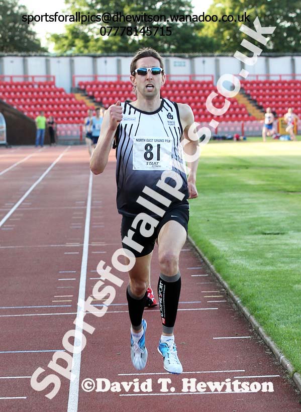 Jonathan Cook (Woodford Green) wins the Stan Long Mile, North East Grand Prix, Gateshead International Stadium. Photo: David T. Hewitson/Sports for All Pics